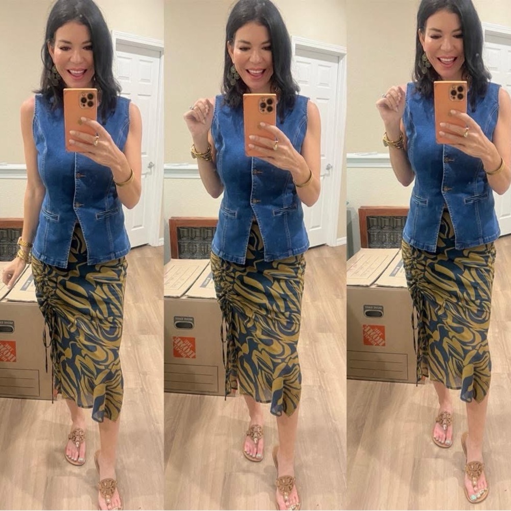 NWT. DRESS FORUM. Midnight Floral Wrap Midi Skirt - Blue & Olive